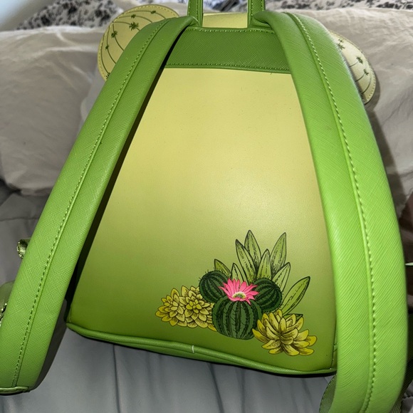 Sold - Picture 5 of 8